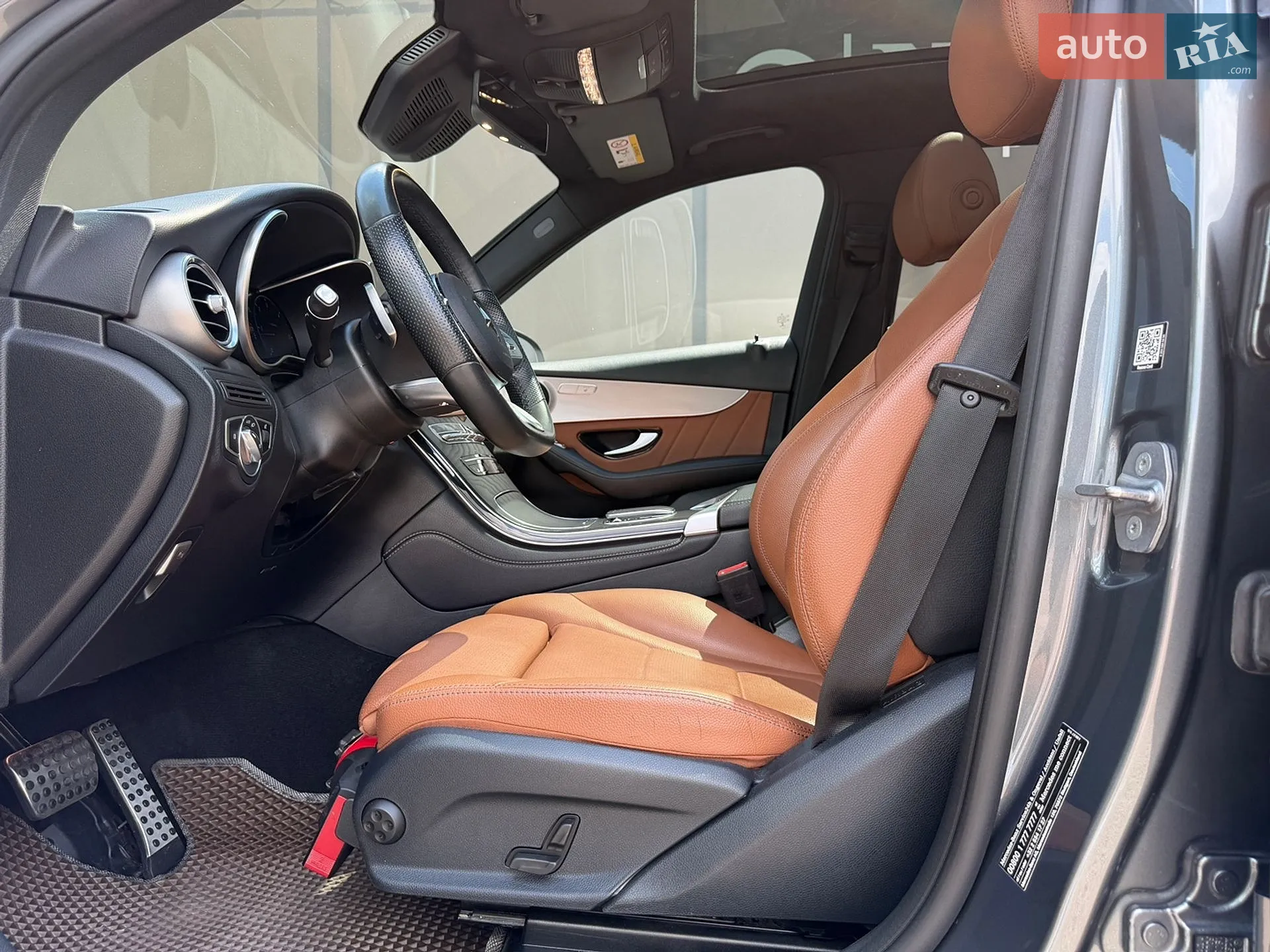 2020 Mercedes-Benz GLC - мініатюра 21
