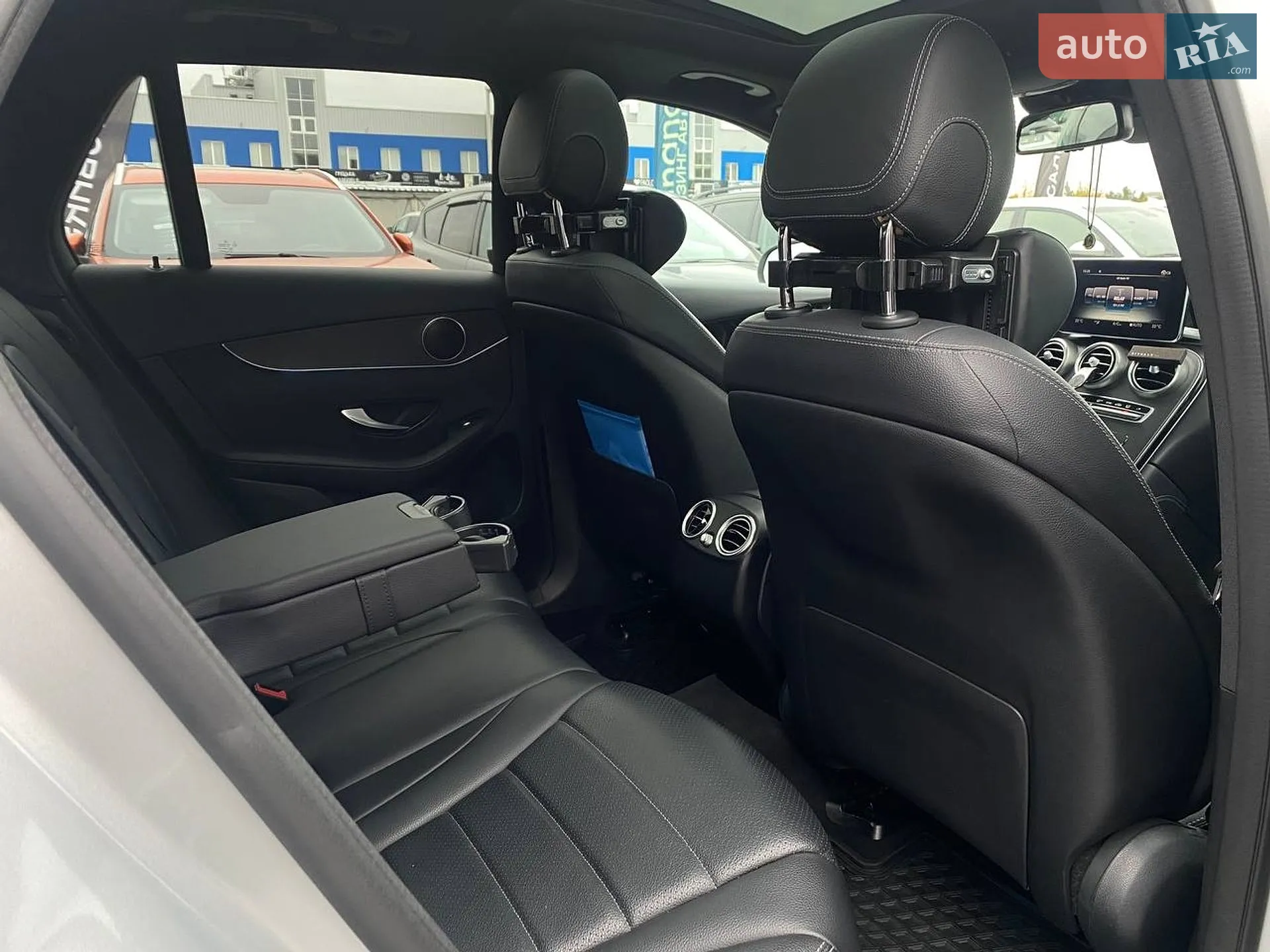 2018 Mercedes-Benz GLC - мініатюра 24