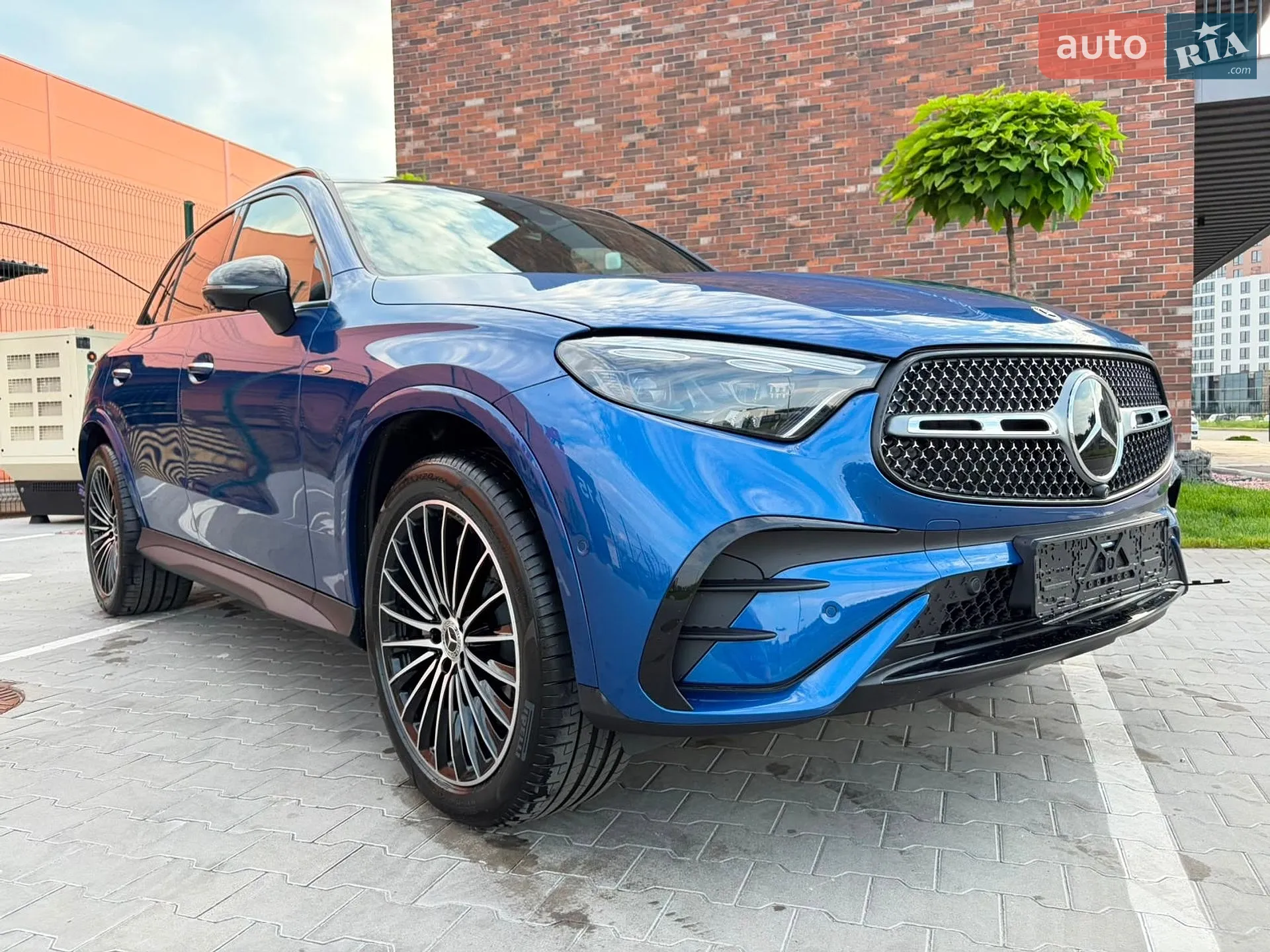 2025 Mercedes-Benz GLC - мініатюра 23