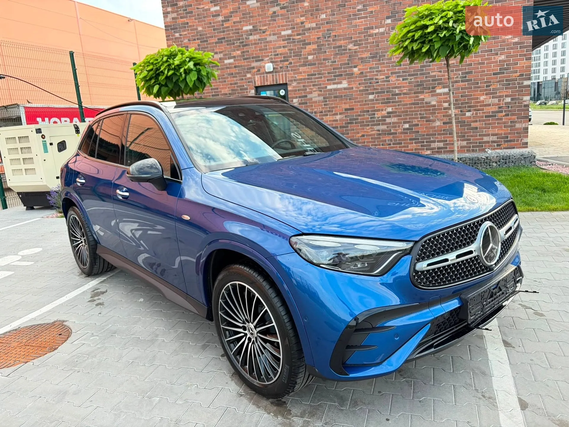 2025 Mercedes-Benz GLC - мініатюра 27