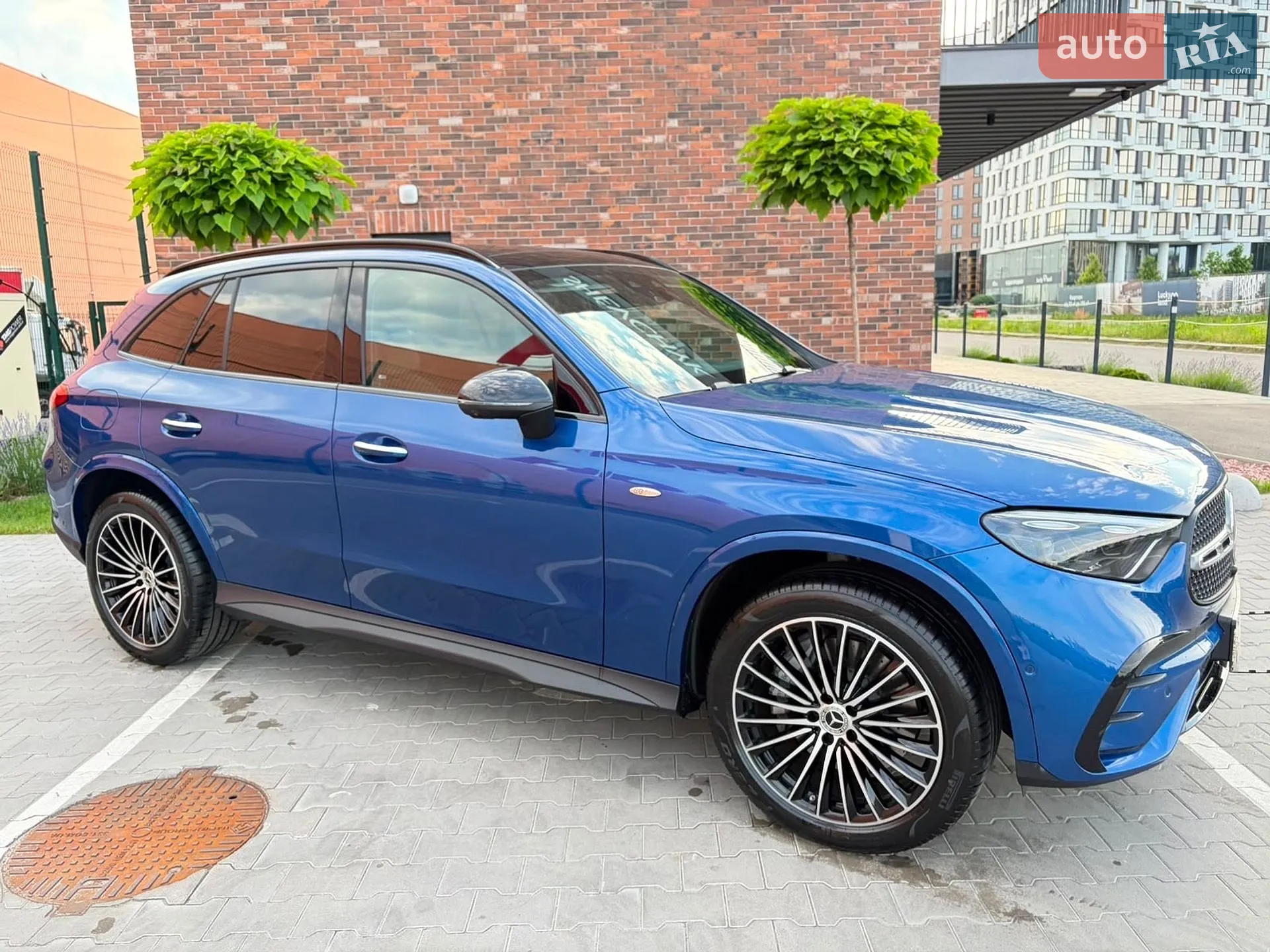 2025 Mercedes-Benz GLC - мініатюра 101