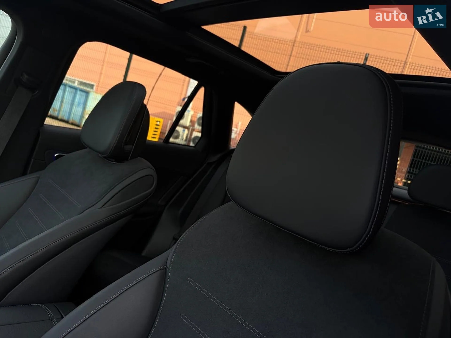 2025 Mercedes-Benz GLC - мініатюра 146