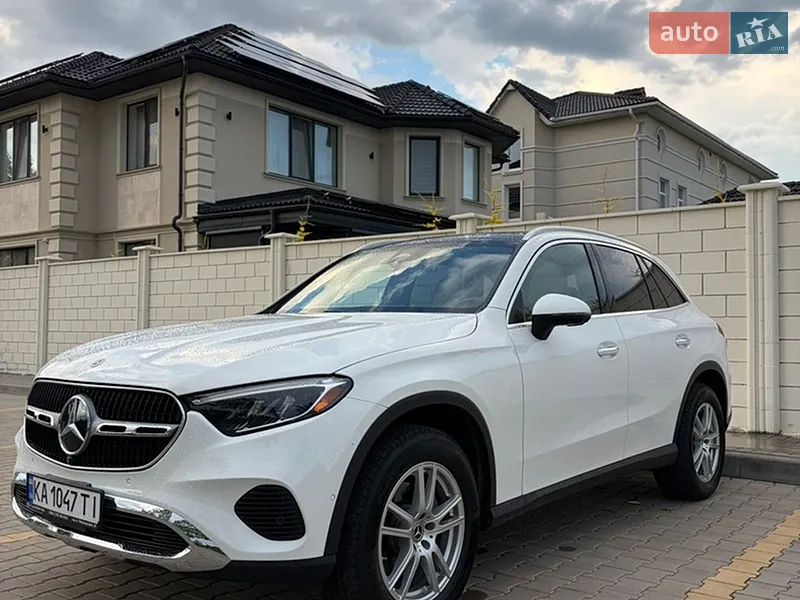 Mercedes-Benz GLC-Class 2023