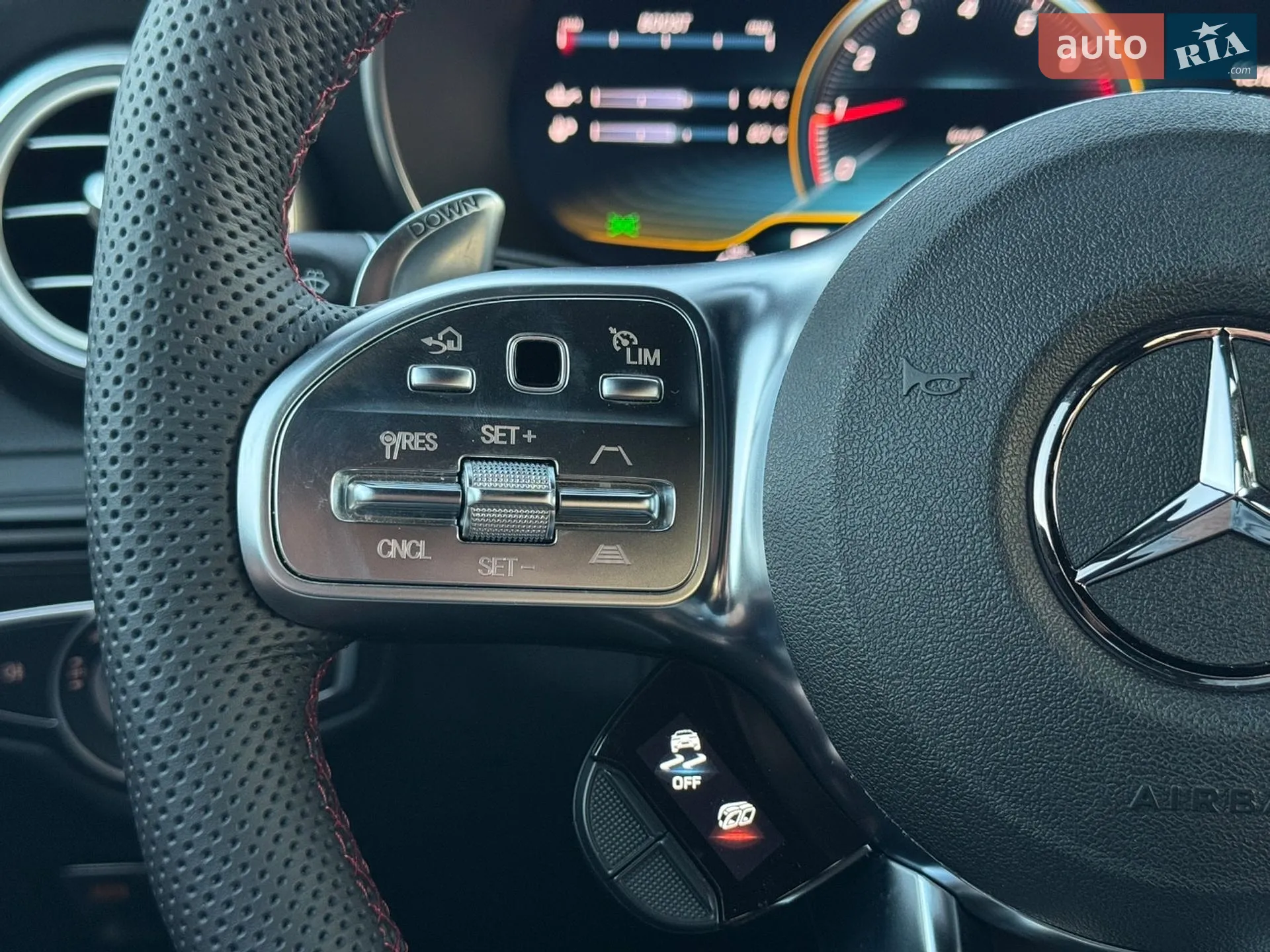 2019 Mercedes-Benz GLC - мініатюра 33