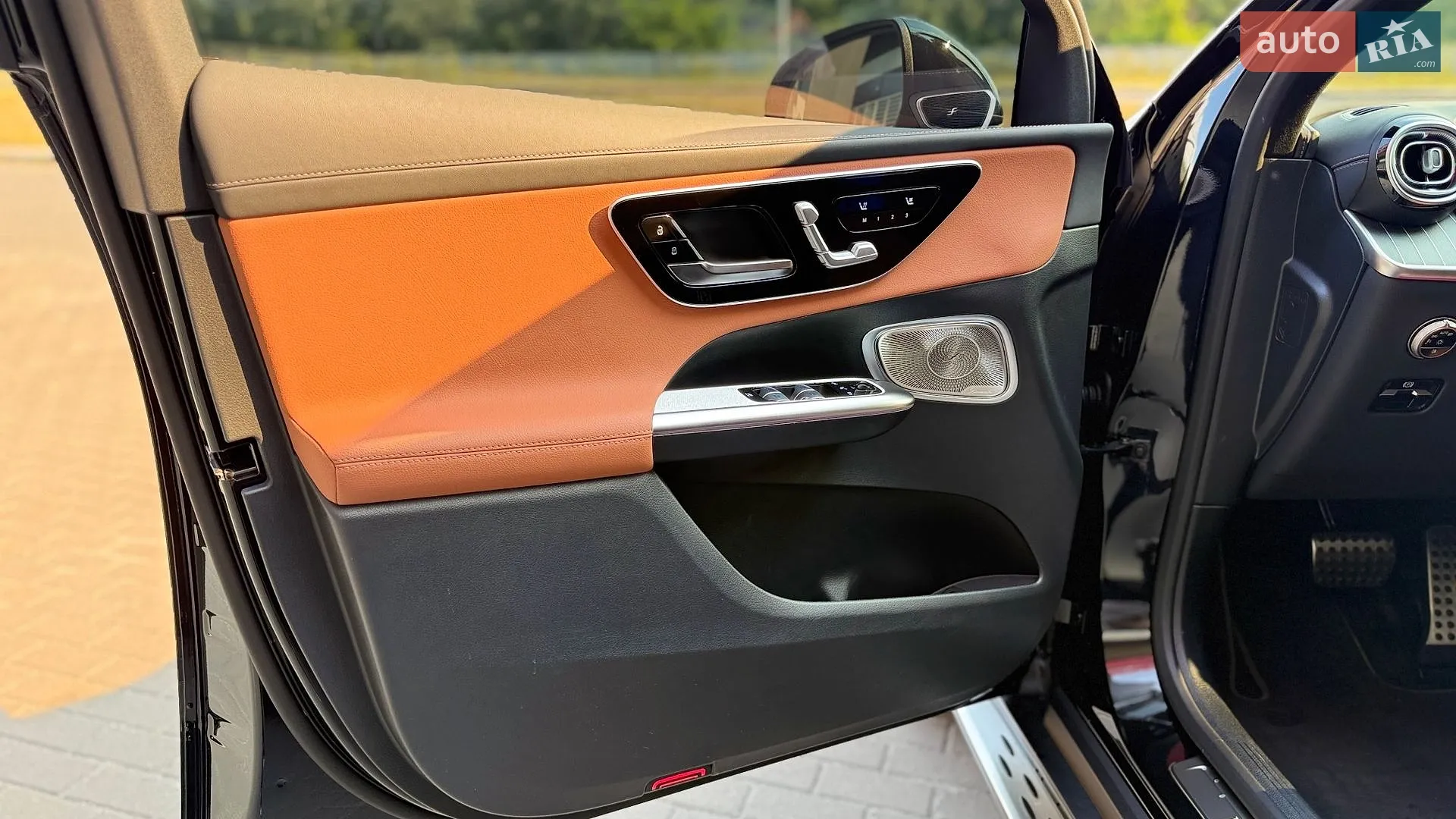 2025 Mercedes-Benz GLC - мініатюра 21