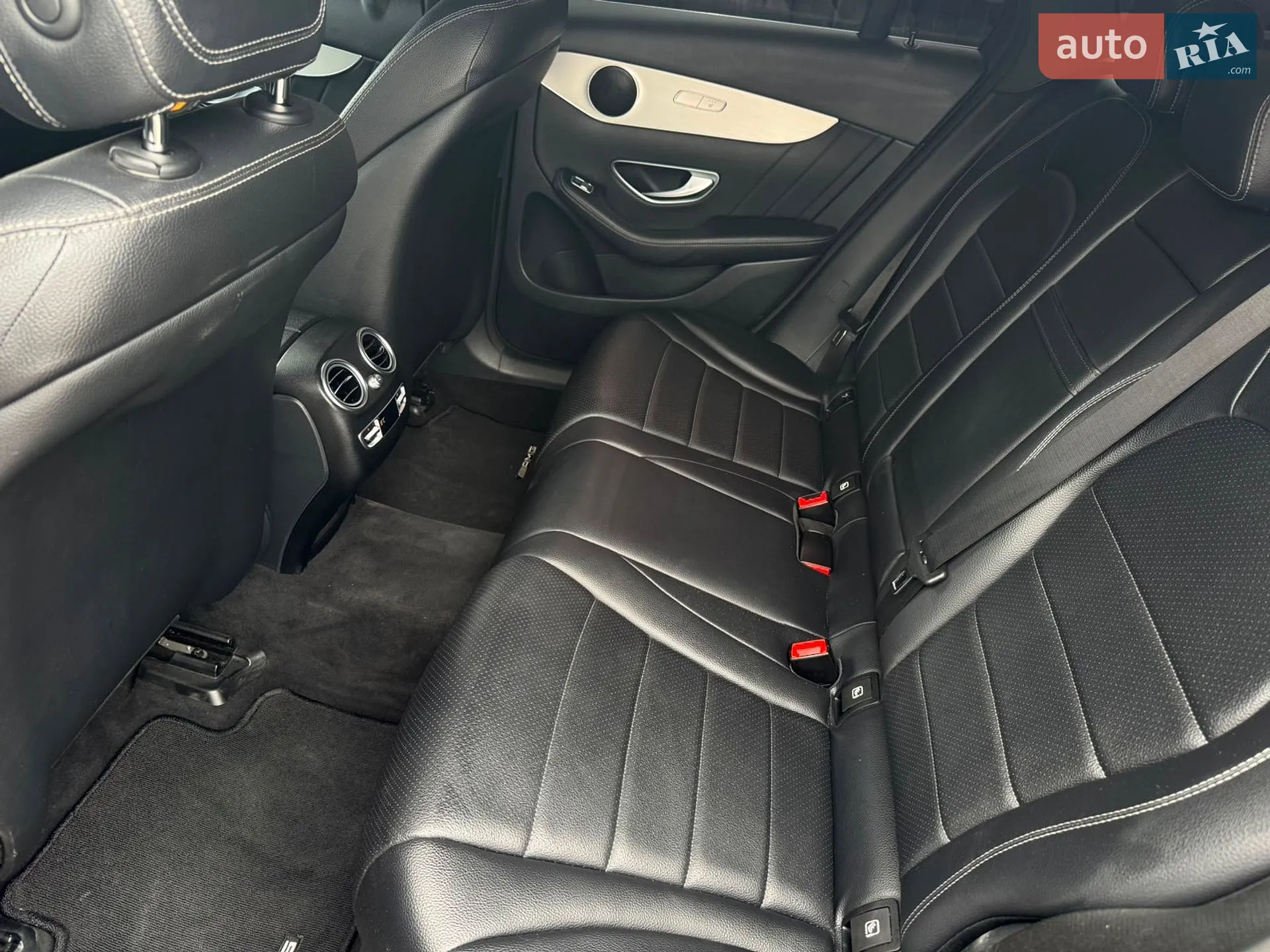 2016 Mercedes-Benz GLC - мініатюра 21