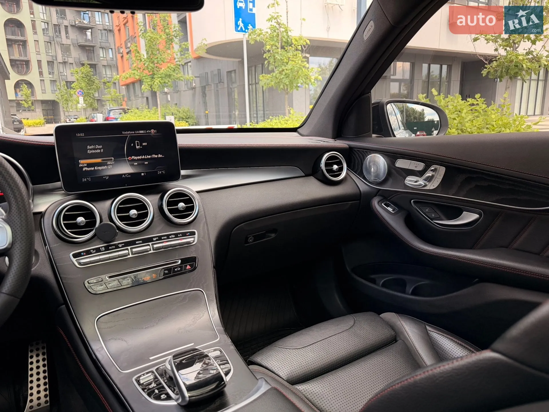 2016 Mercedes-Benz GLC - мініатюра 43