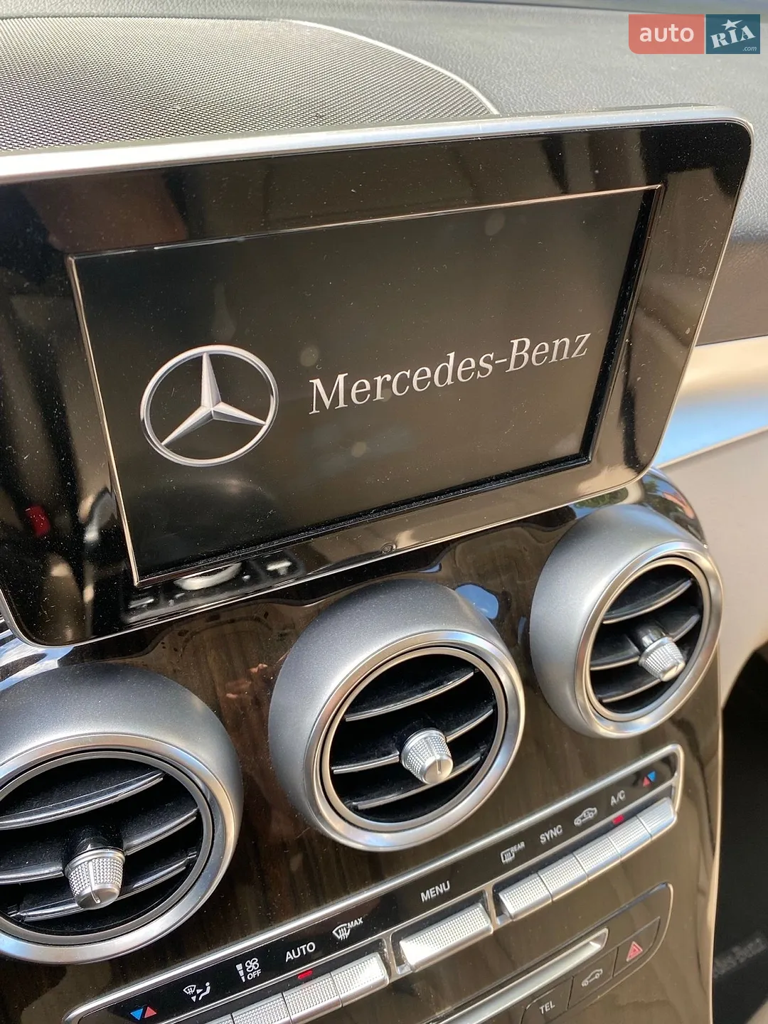 2017 Mercedes-Benz GLC - мініатюра 15