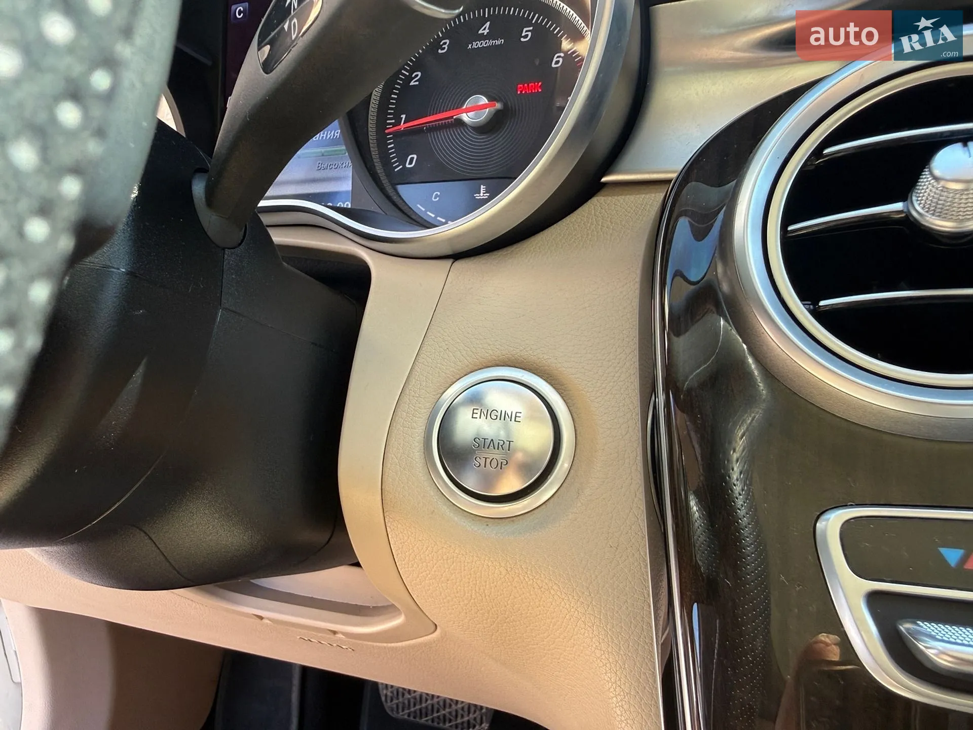 2019 Mercedes-Benz GLC - мініатюра 21