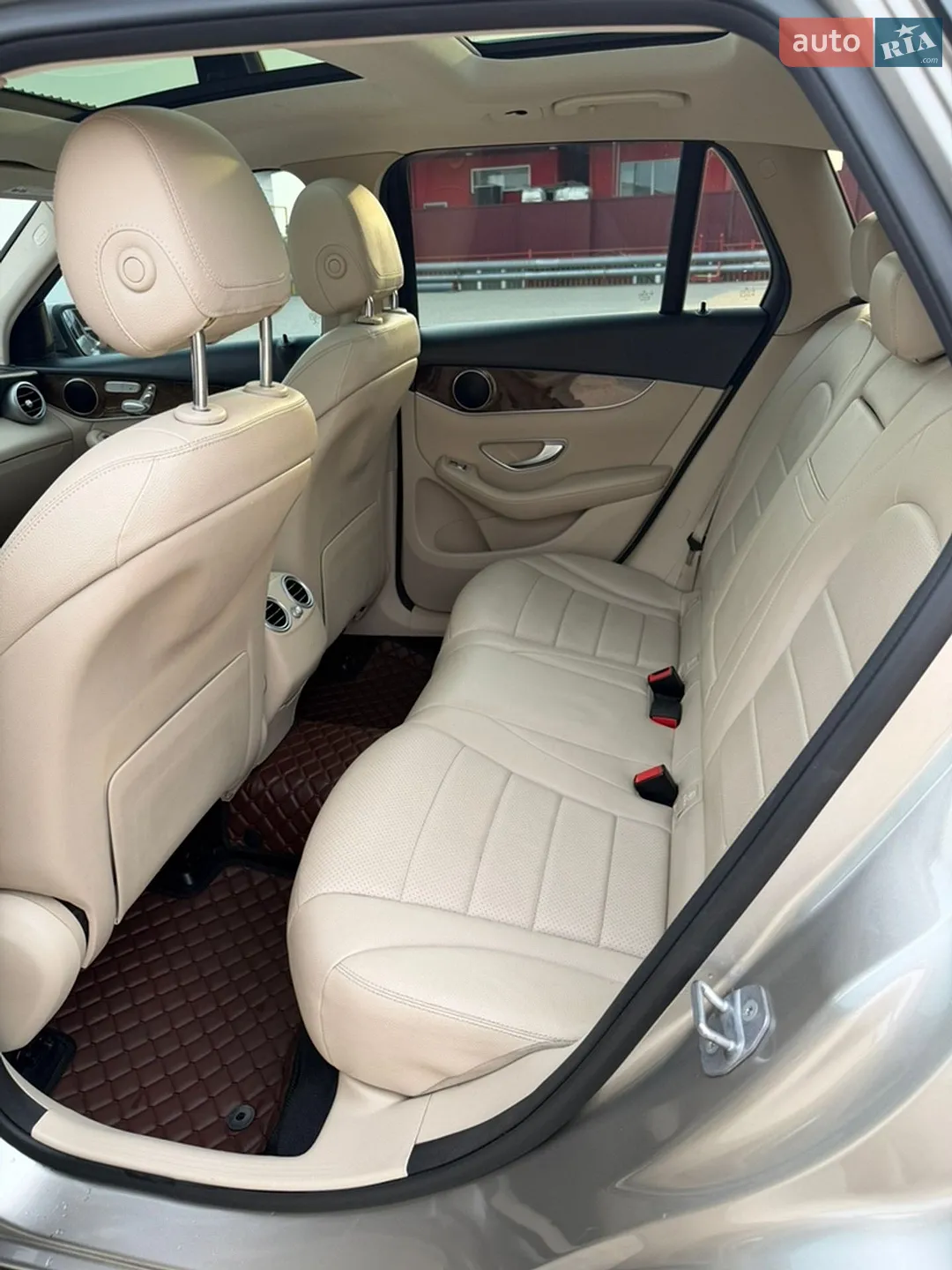 2018 Mercedes-Benz GLC - мініатюра 19