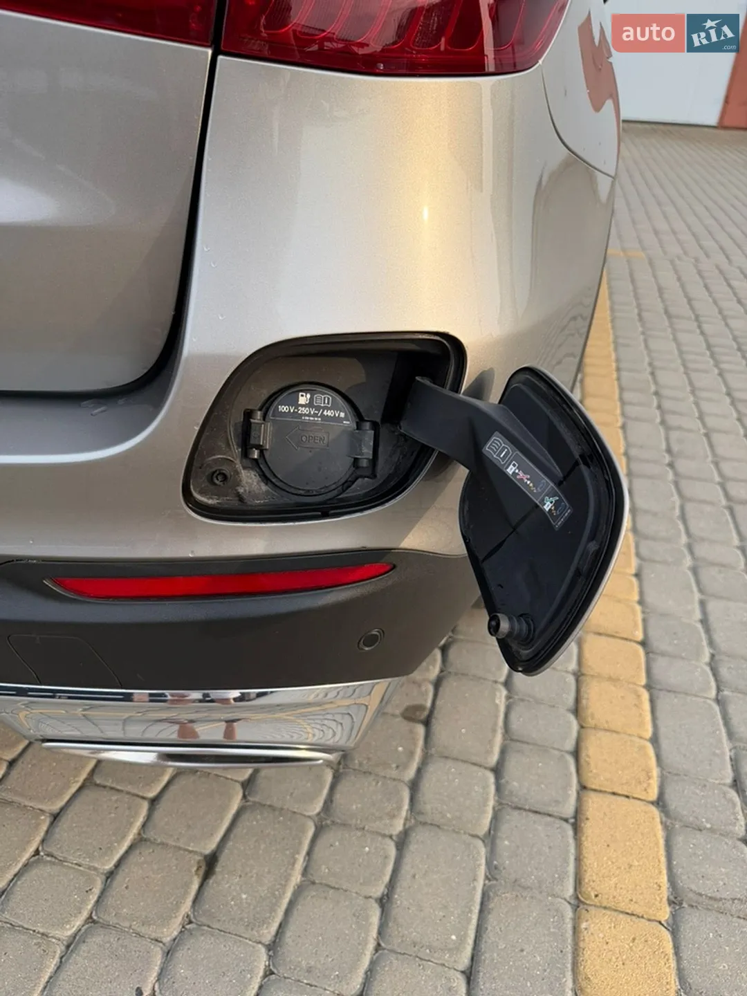 2018 Mercedes-Benz GLC - мініатюра 26