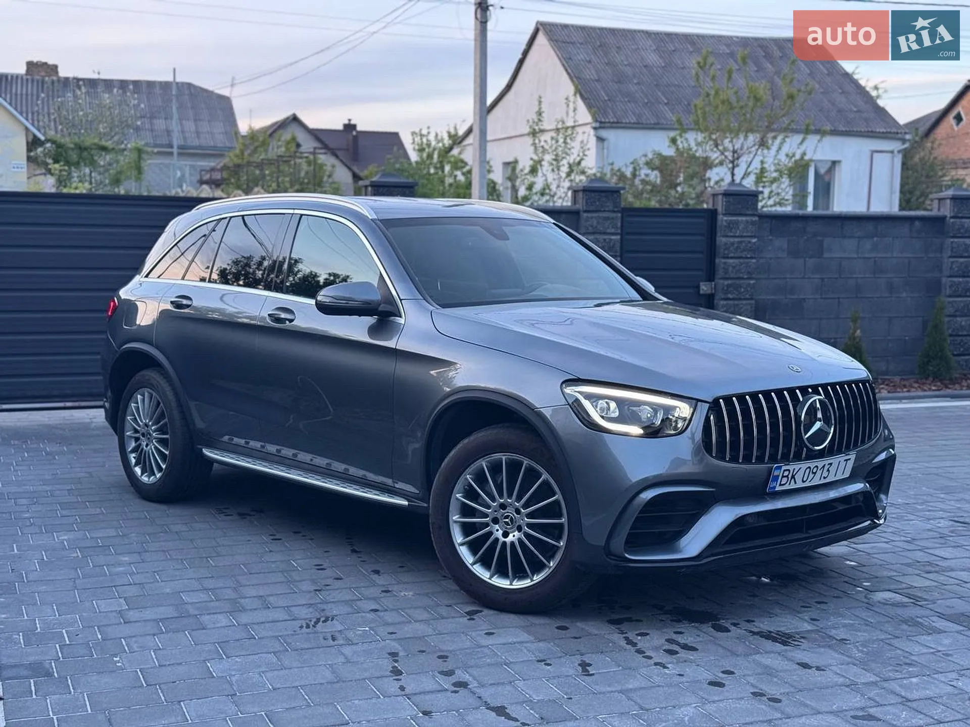 2017 Mercedes-Benz GLC - фото 1