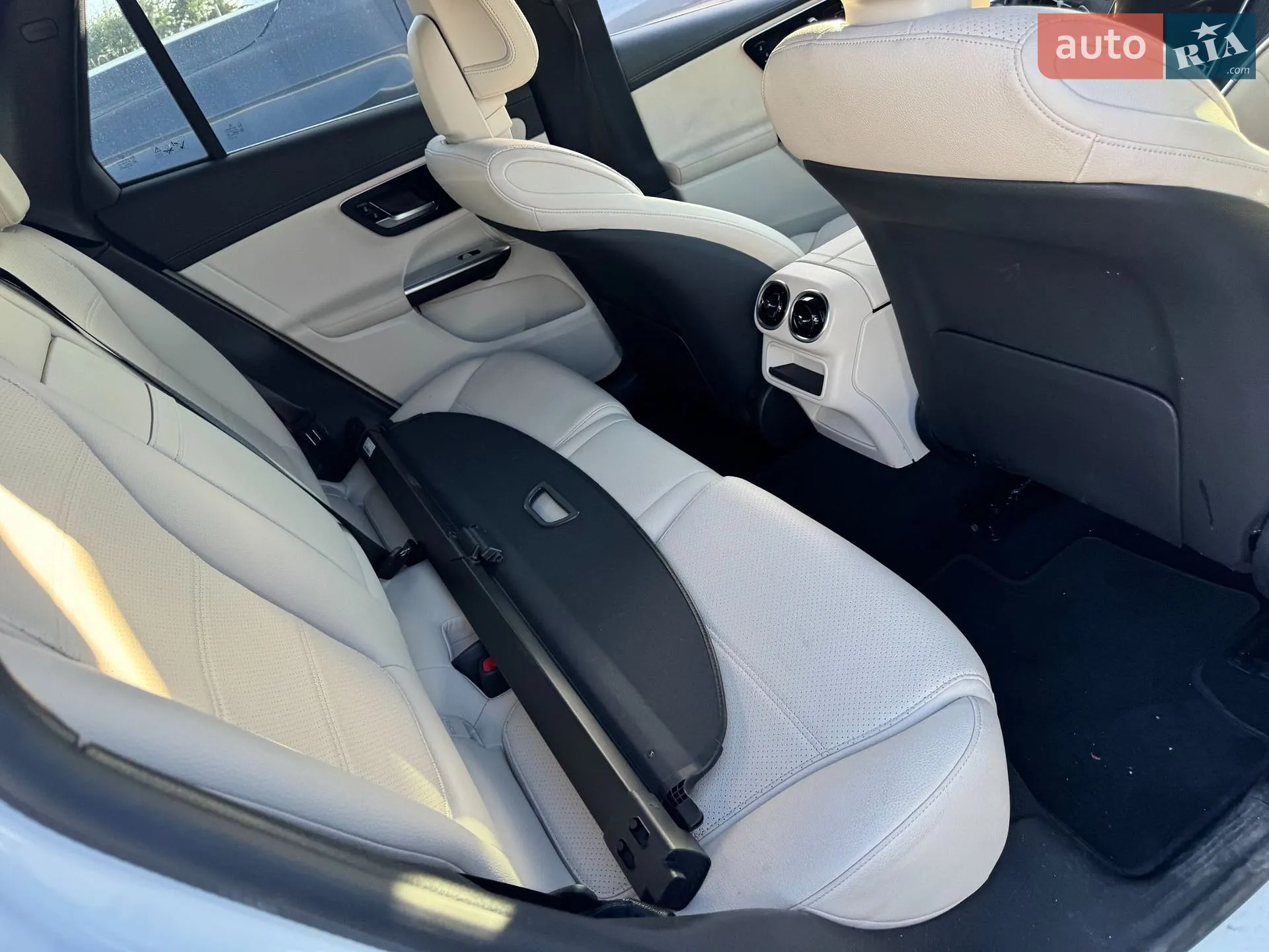 2023 Mercedes-Benz GLC - мініатюра 6