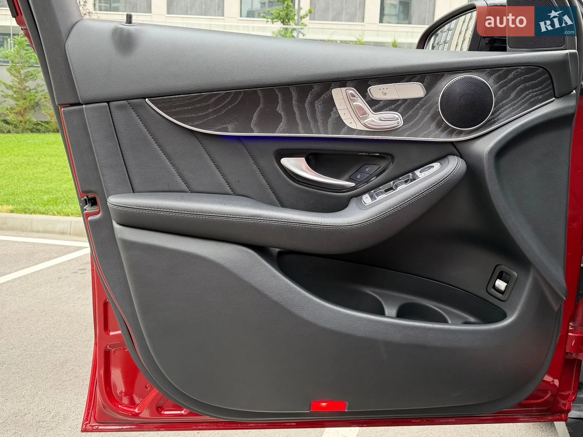 2019 Mercedes-Benz GLC - мініатюра 42