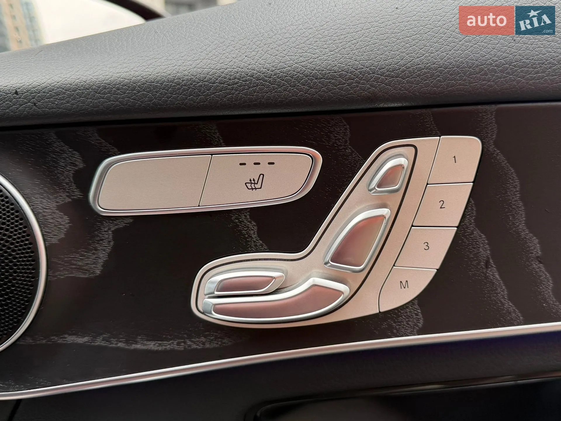 2019 Mercedes-Benz GLC - мініатюра 47