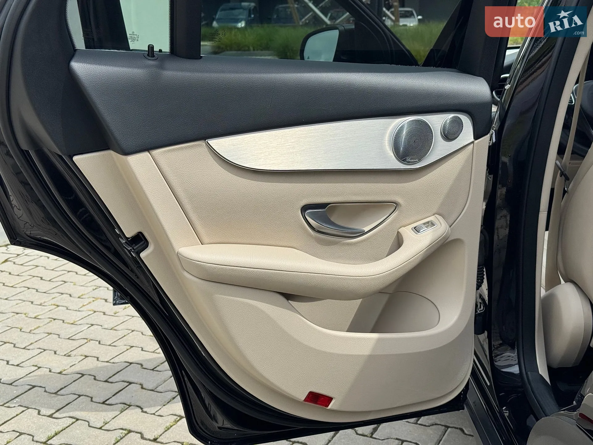 2016 Mercedes-Benz GLC - мініатюра 40
