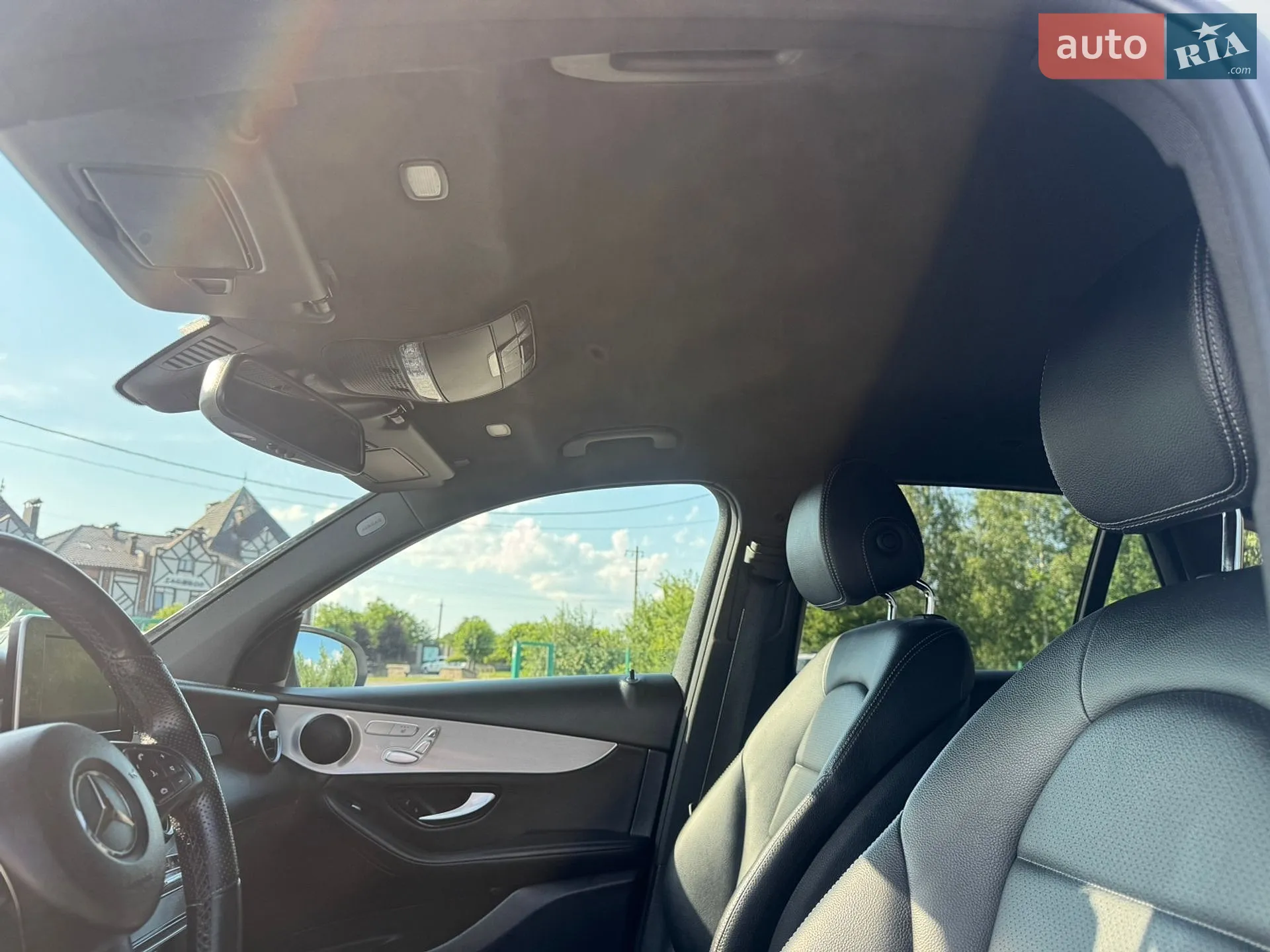 2019 Mercedes-Benz GLC - мініатюра 38