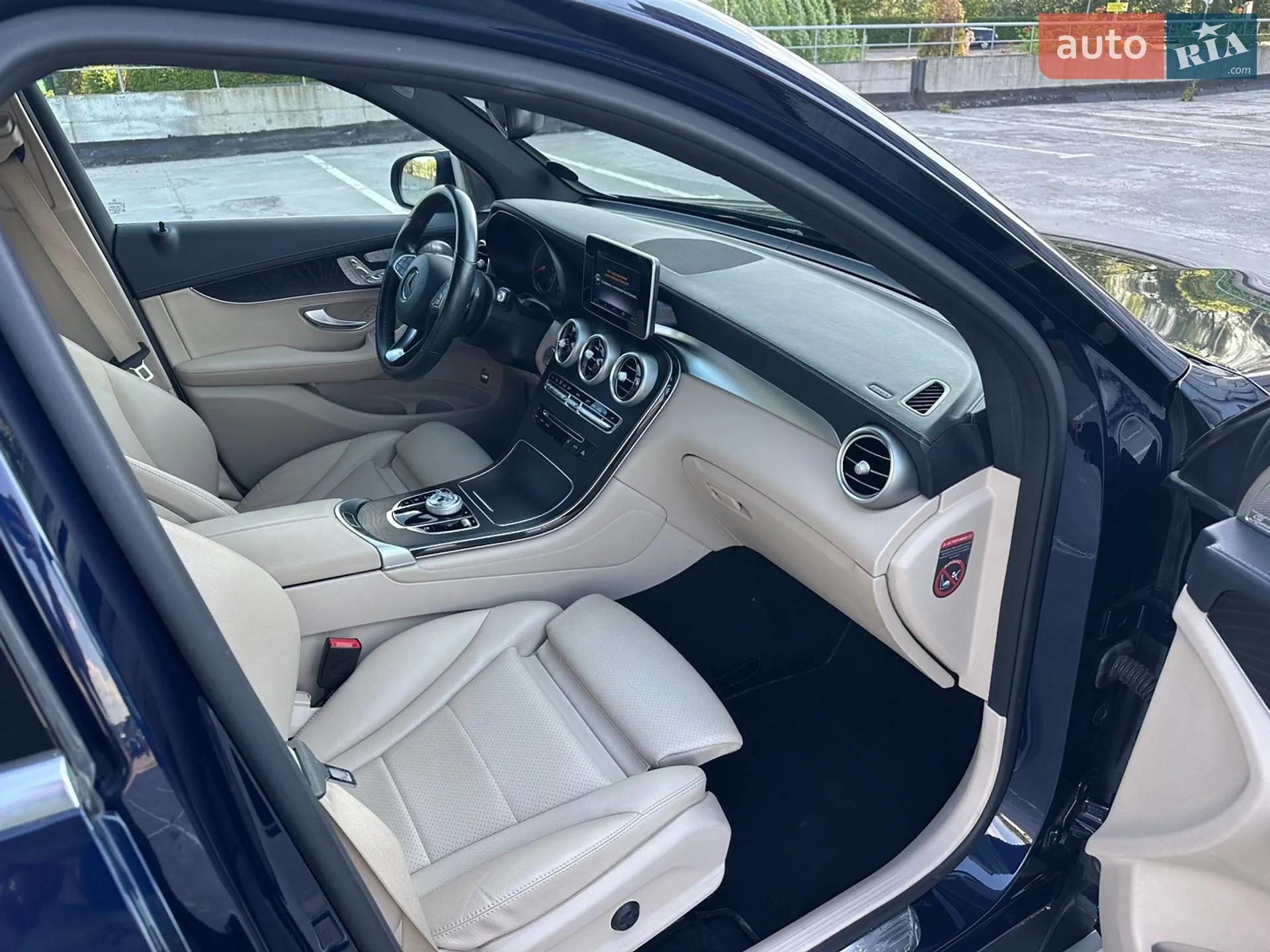 2017 Mercedes-Benz GLC - мініатюра 27