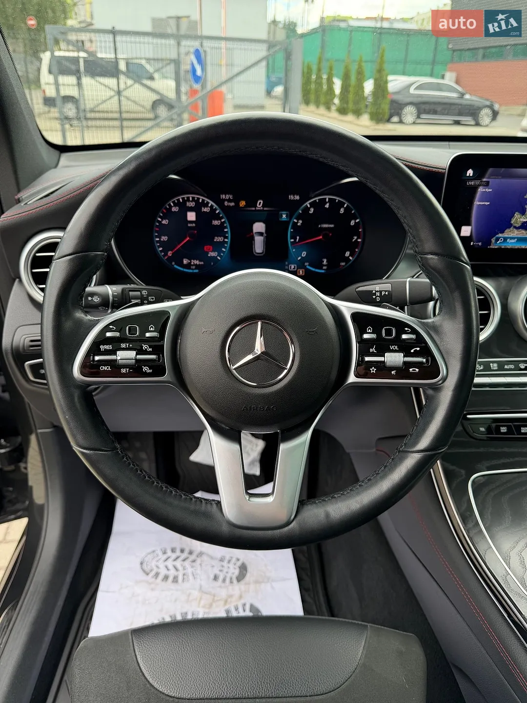 2021 Mercedes-Benz GLC - мініатюра 16