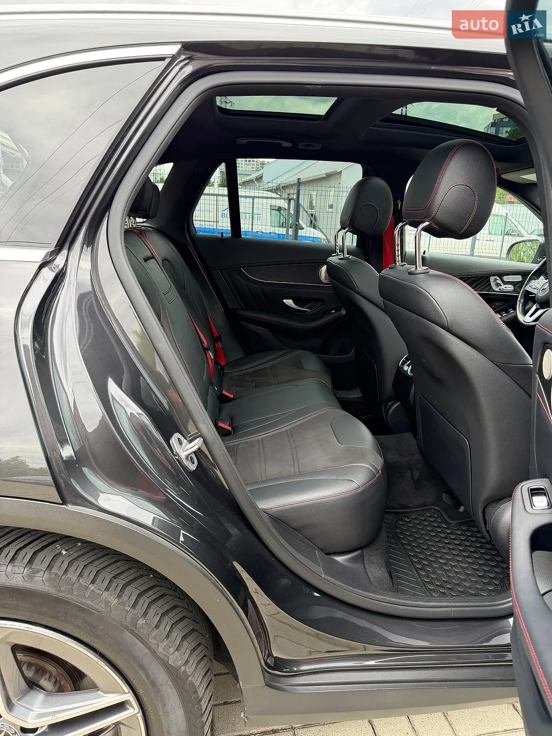 2021 Mercedes-Benz GLC - мініатюра 33