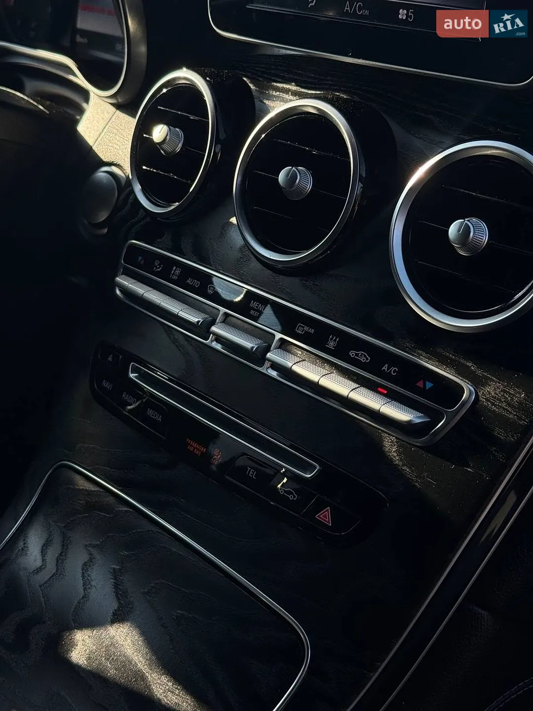2019 Mercedes-Benz GLC - мініатюра 11