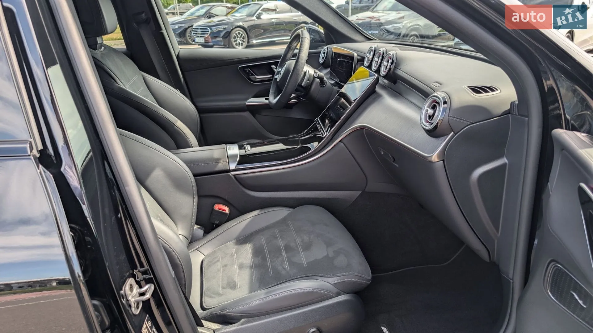2024 Mercedes-Benz GLC - мініатюра 10