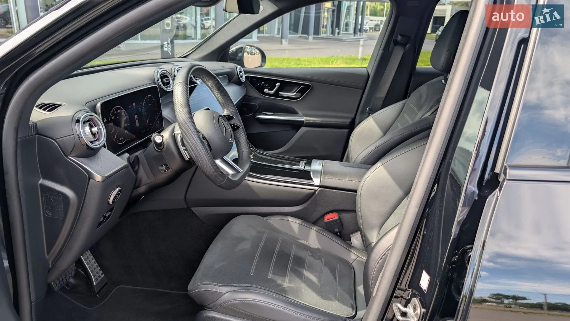 2024 Mercedes-Benz GLC - мініатюра 12
