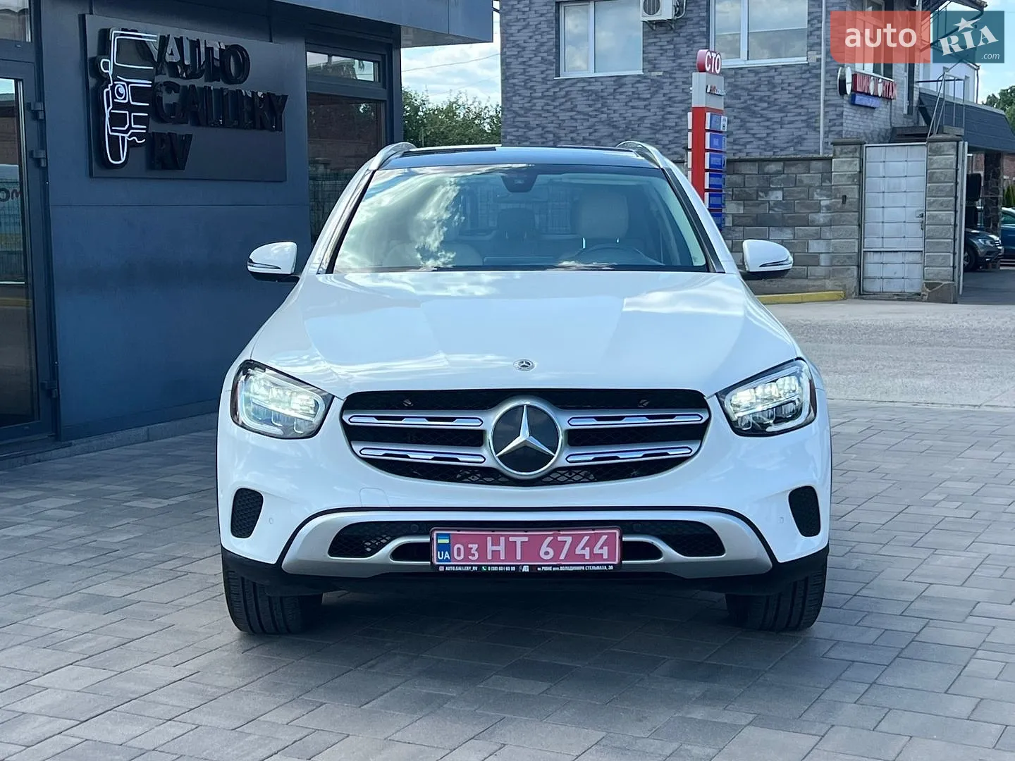 2021 Mercedes-Benz GLC - мініатюра 2