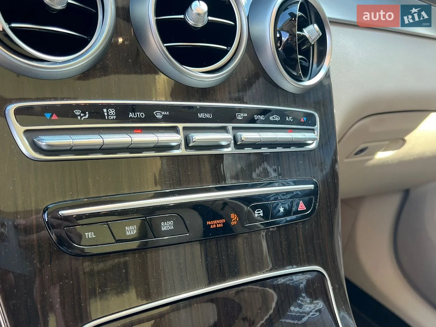 2021 Mercedes-Benz GLC - мініатюра 36