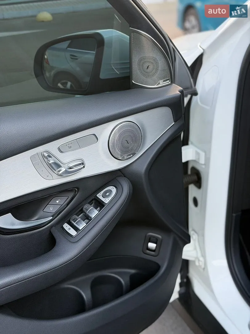 2016 Mercedes-Benz GLC - мініатюра 23