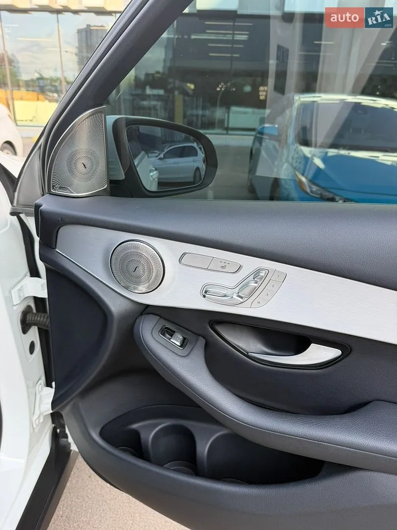 2016 Mercedes-Benz GLC - мініатюра 29