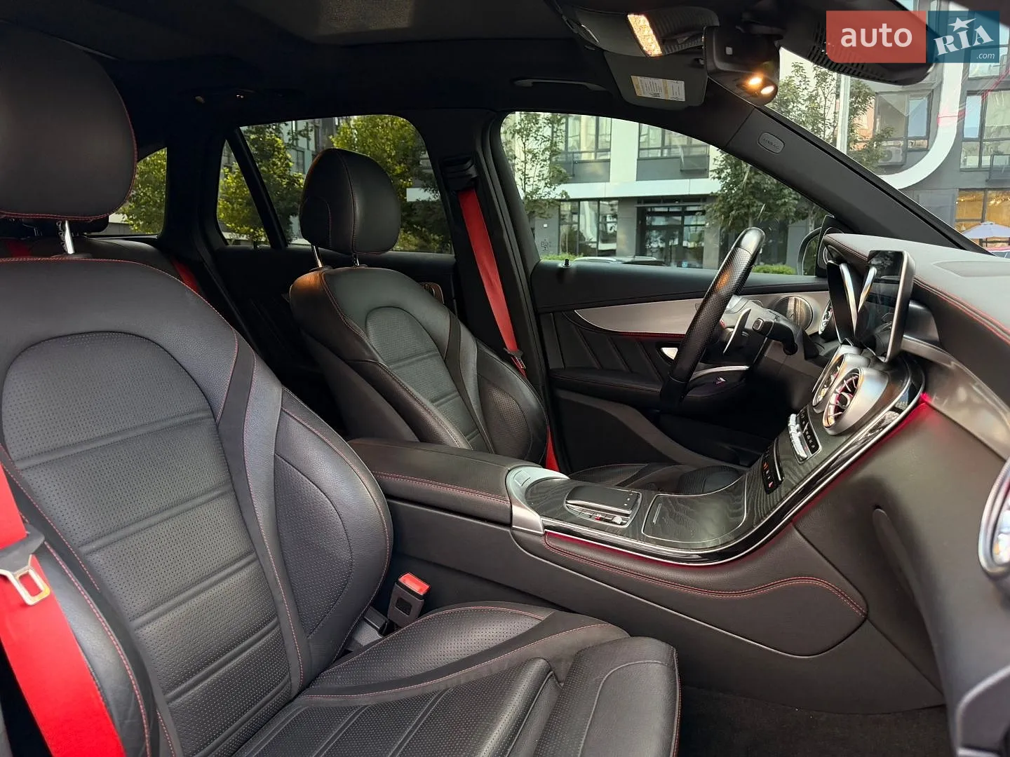 2020 Mercedes-Benz GLC - мініатюра 24