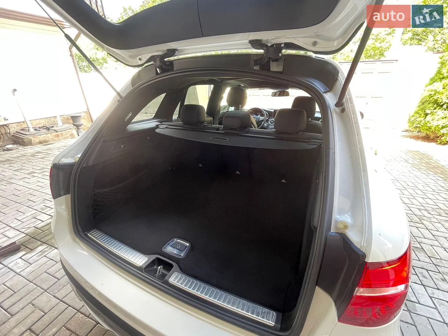 2018 Mercedes-Benz GLC - мініатюра 31