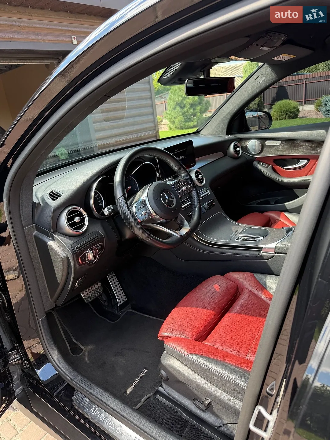 2019 Mercedes-Benz GLC - мініатюра 32