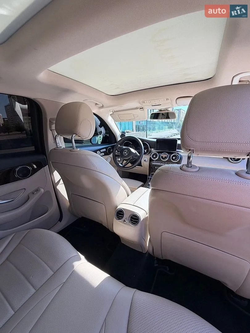 2017 Mercedes-Benz GLC - мініатюра 16
