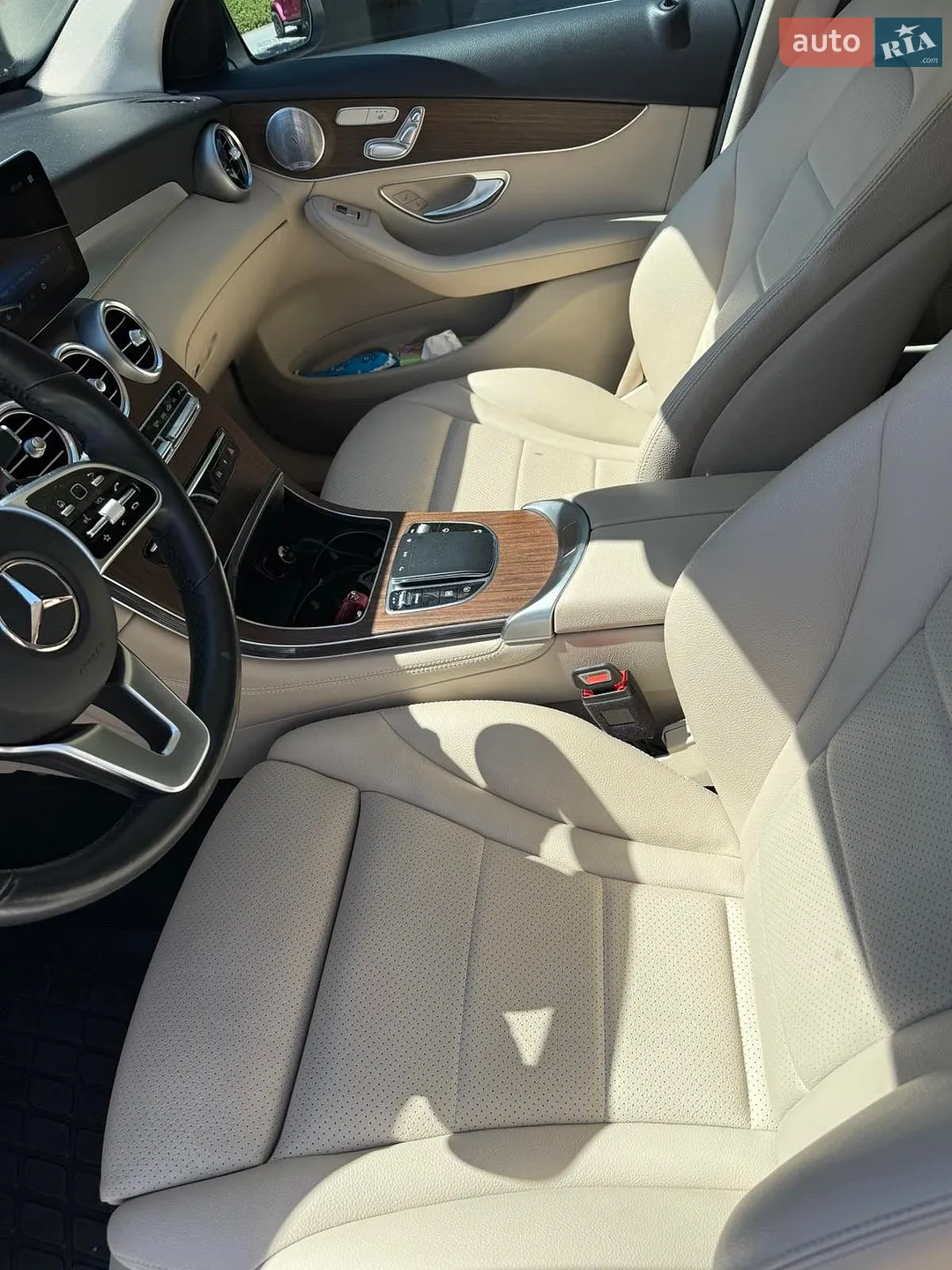 2020 Mercedes-Benz GLC - мініатюра 26