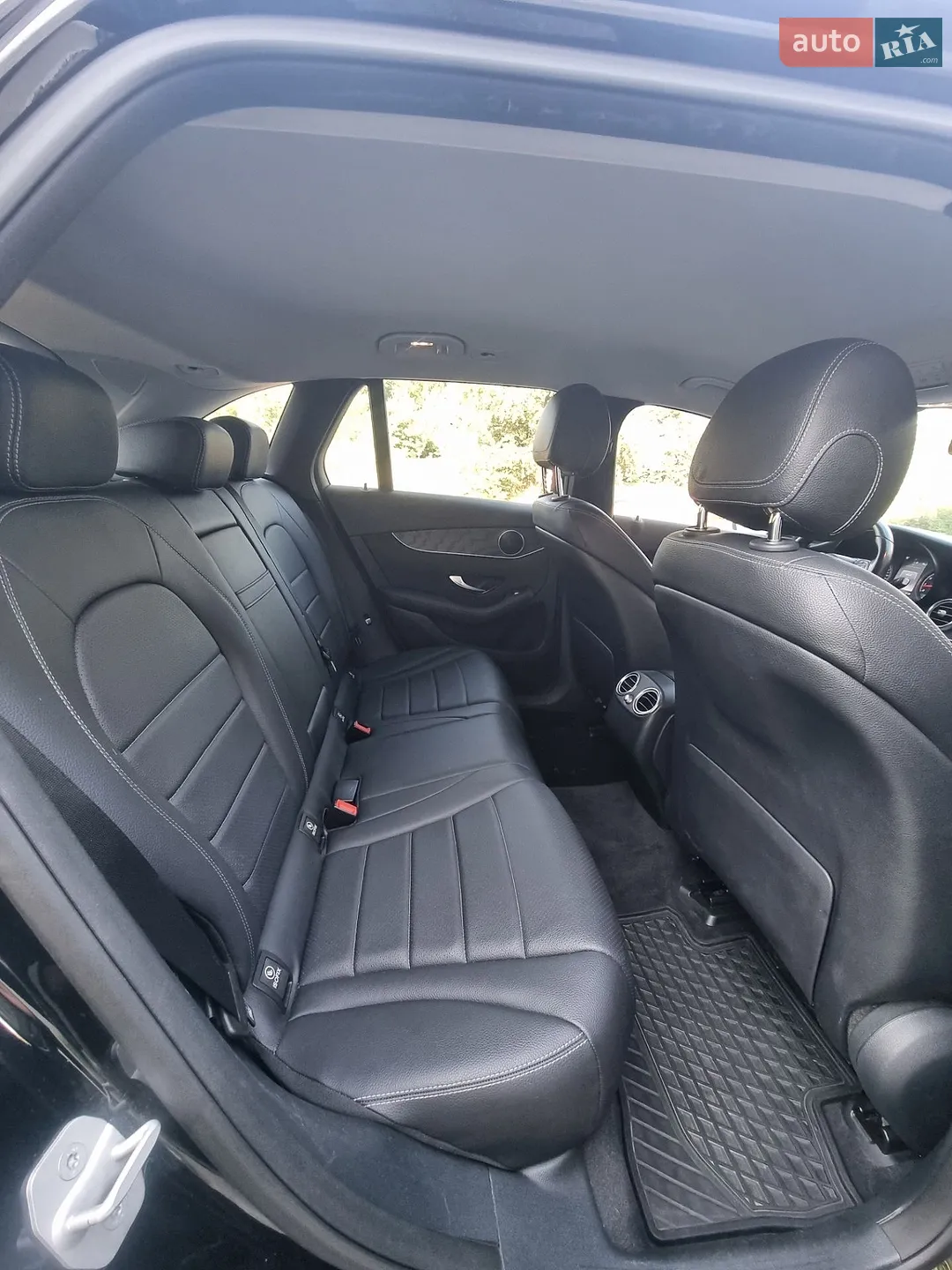 2015 Mercedes-Benz GLC - мініатюра 27