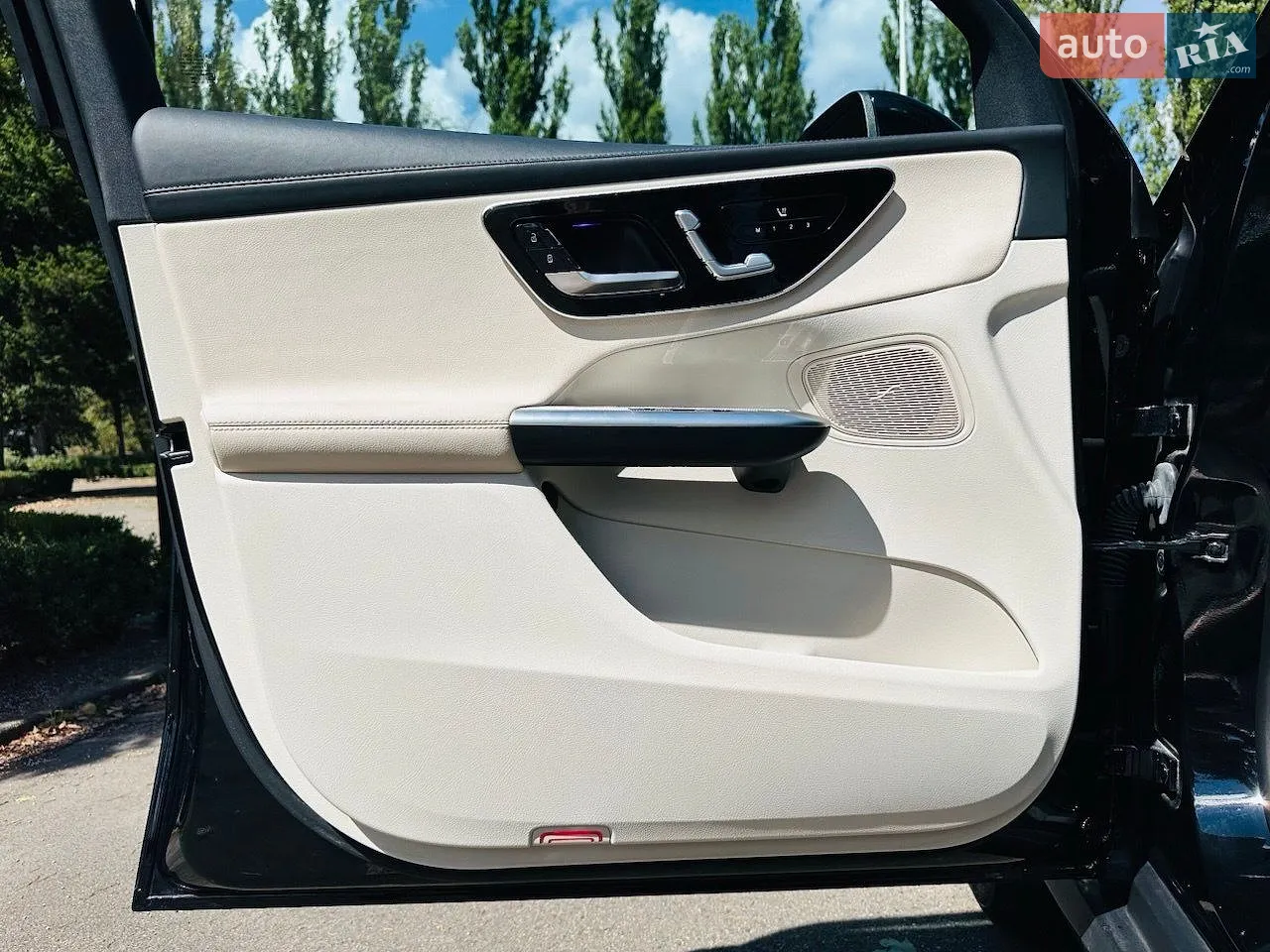 2024 Mercedes-Benz GLC - мініатюра 8