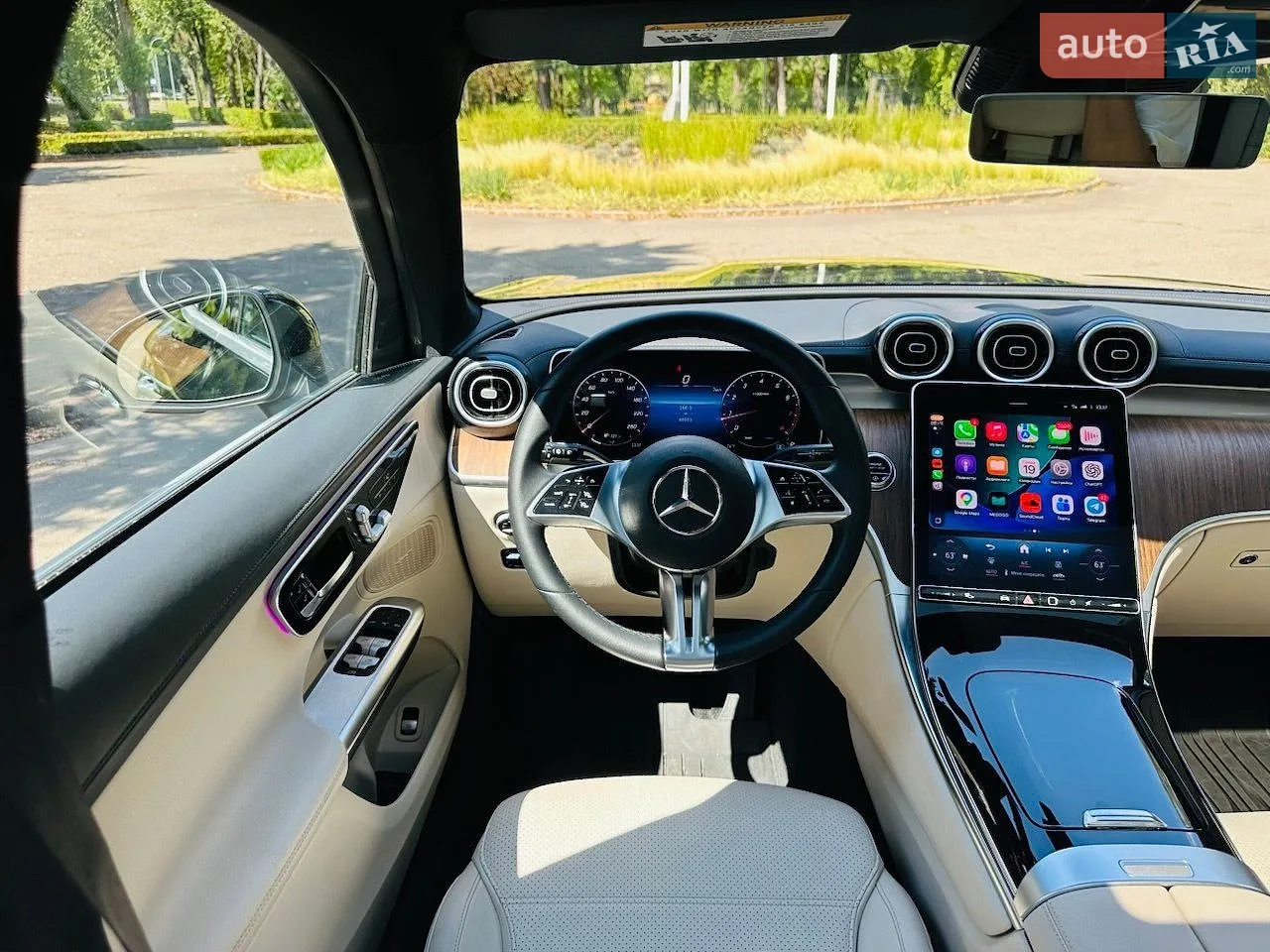 2024 Mercedes-Benz GLC - мініатюра 13