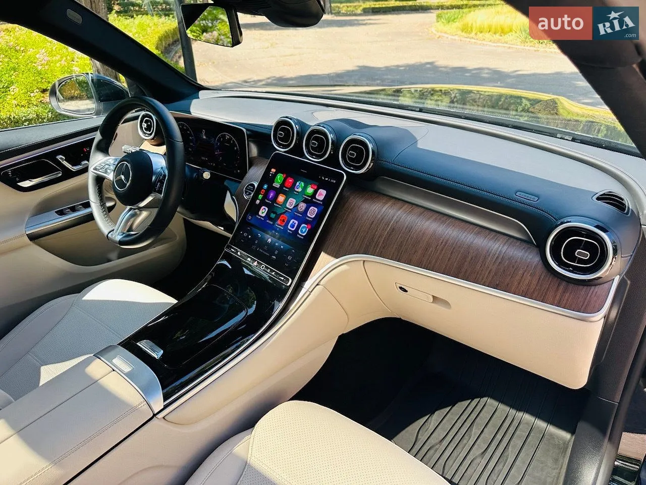 2024 Mercedes-Benz GLC - мініатюра 17