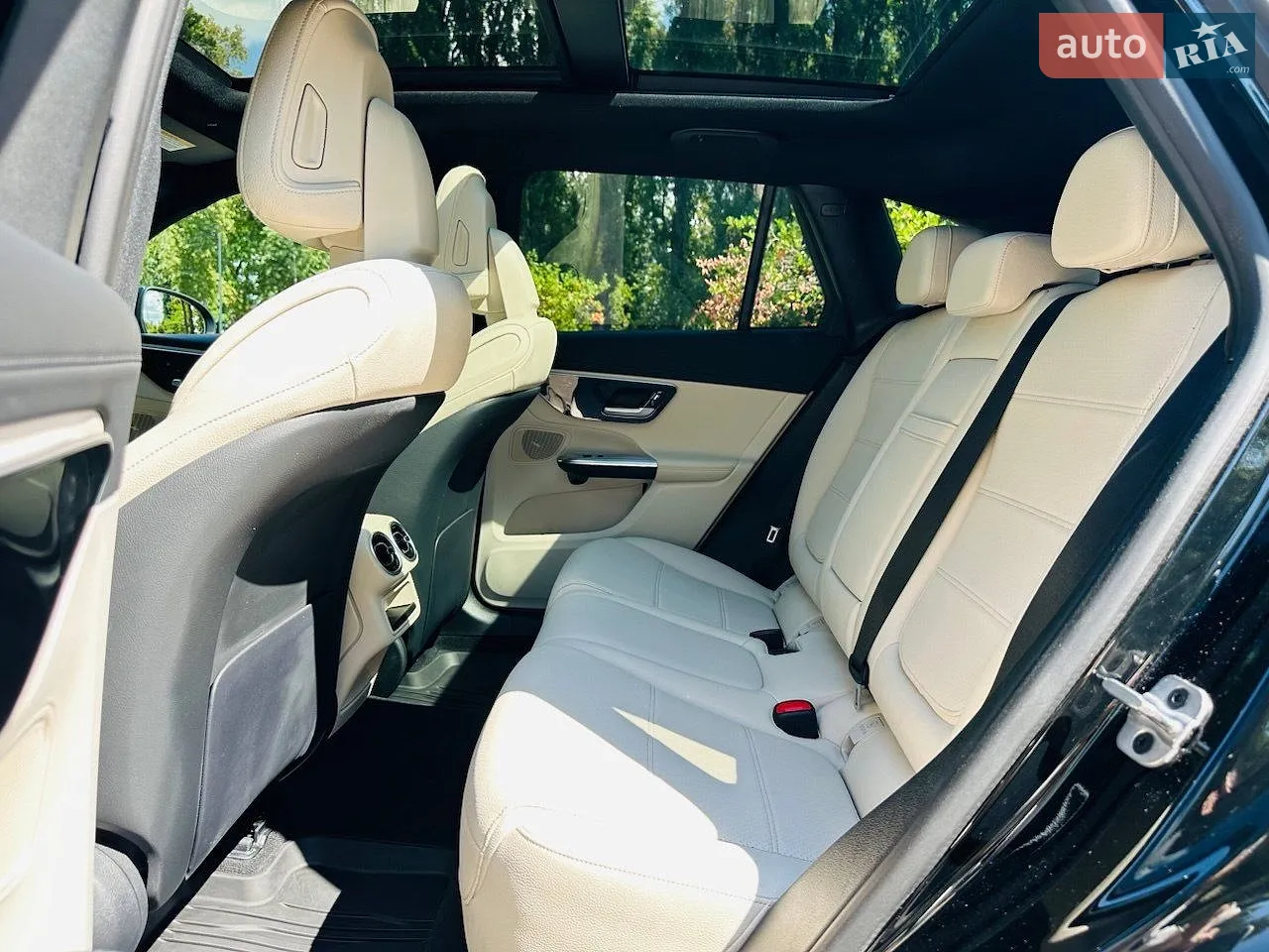 2024 Mercedes-Benz GLC - мініатюра 27