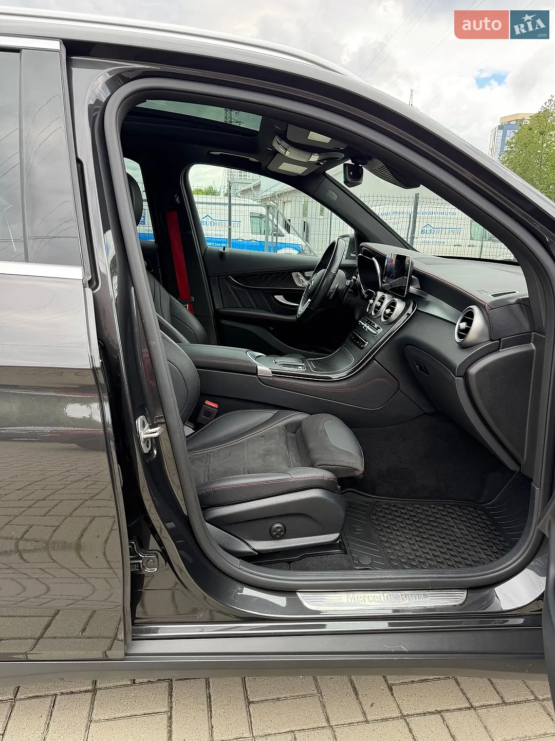 2021 Mercedes-Benz GLC - мініатюра 18