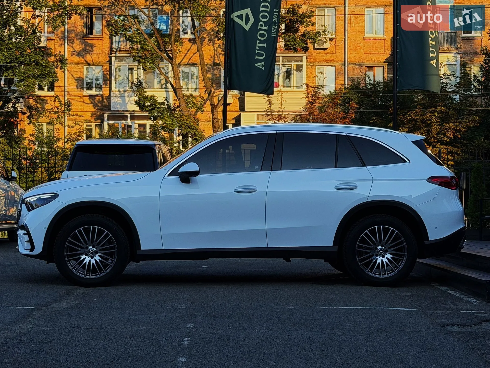 2024 Mercedes-Benz GLC - мініатюра 15