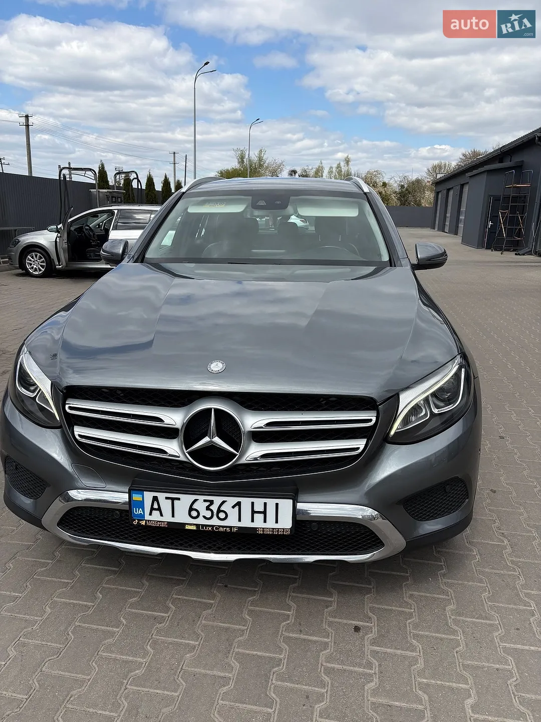 2016 Mercedes-Benz GLC - мініатюра 2