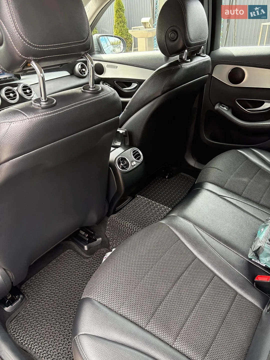 2016 Mercedes-Benz GLC - мініатюра 17