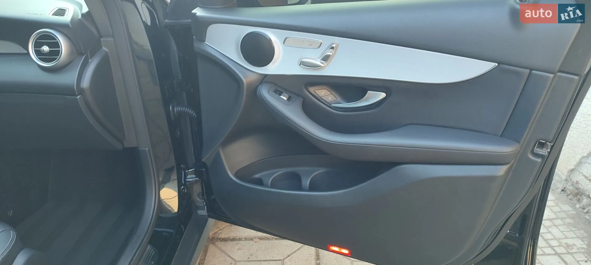 2019 Mercedes-Benz GLC - мініатюра 19