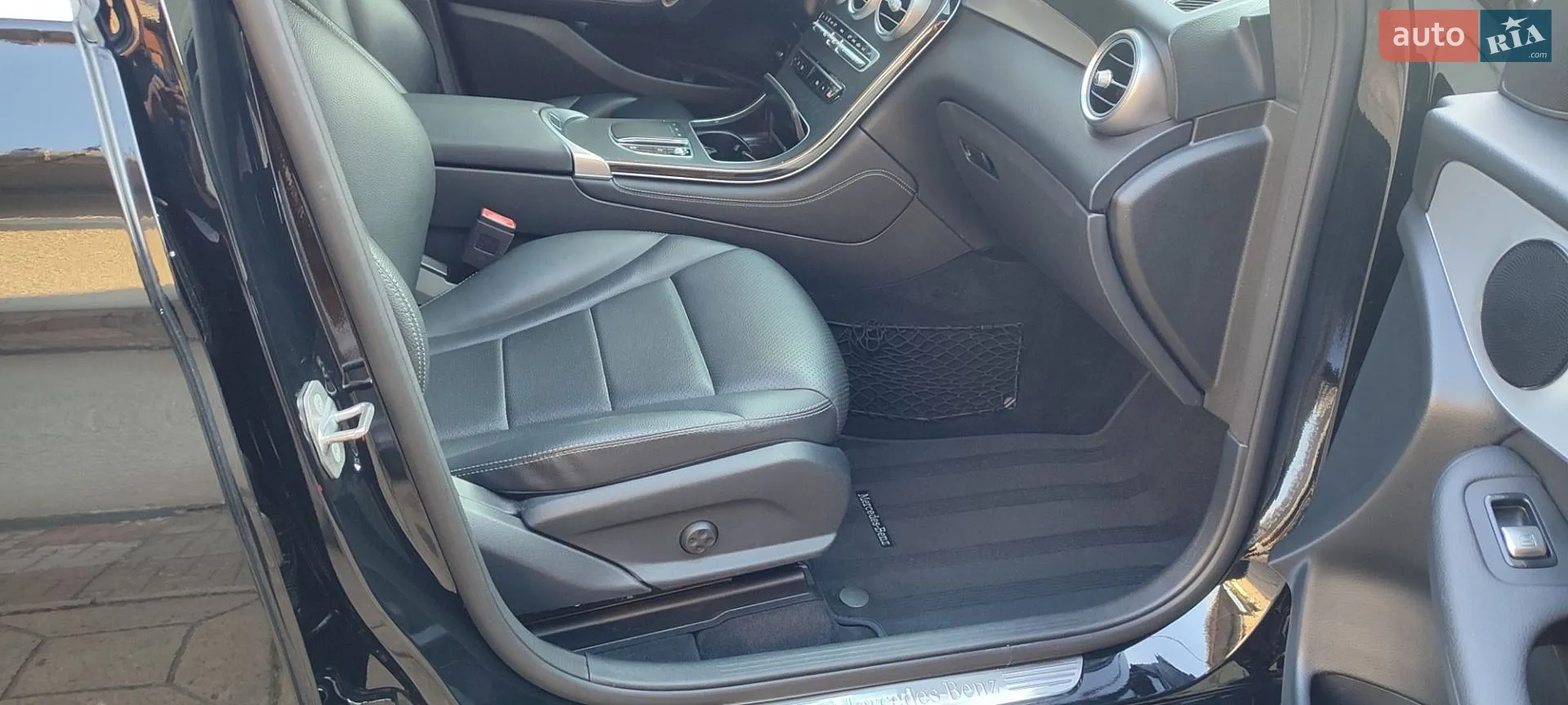 2019 Mercedes-Benz GLC - мініатюра 18