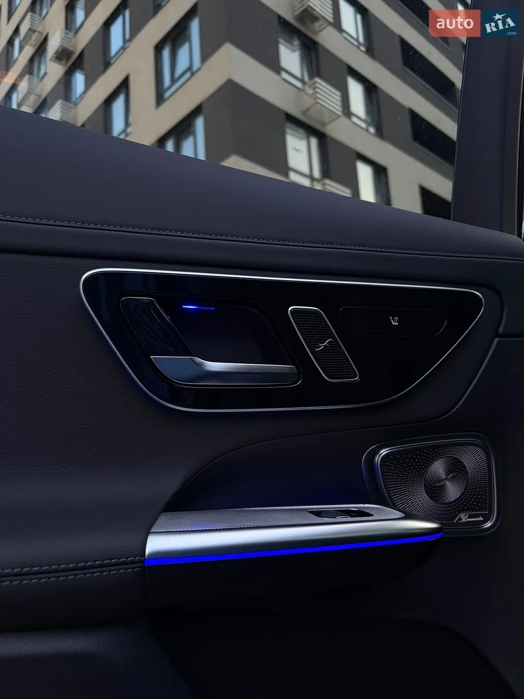 2025 Mercedes-Benz GLC - мініатюра 6