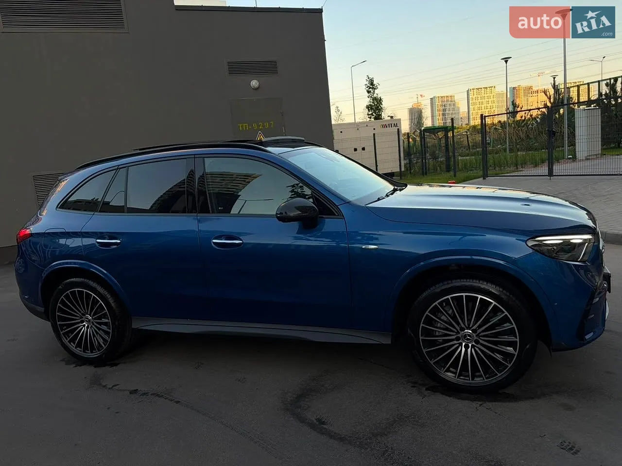 2025 Mercedes-Benz GLC - мініатюра 178