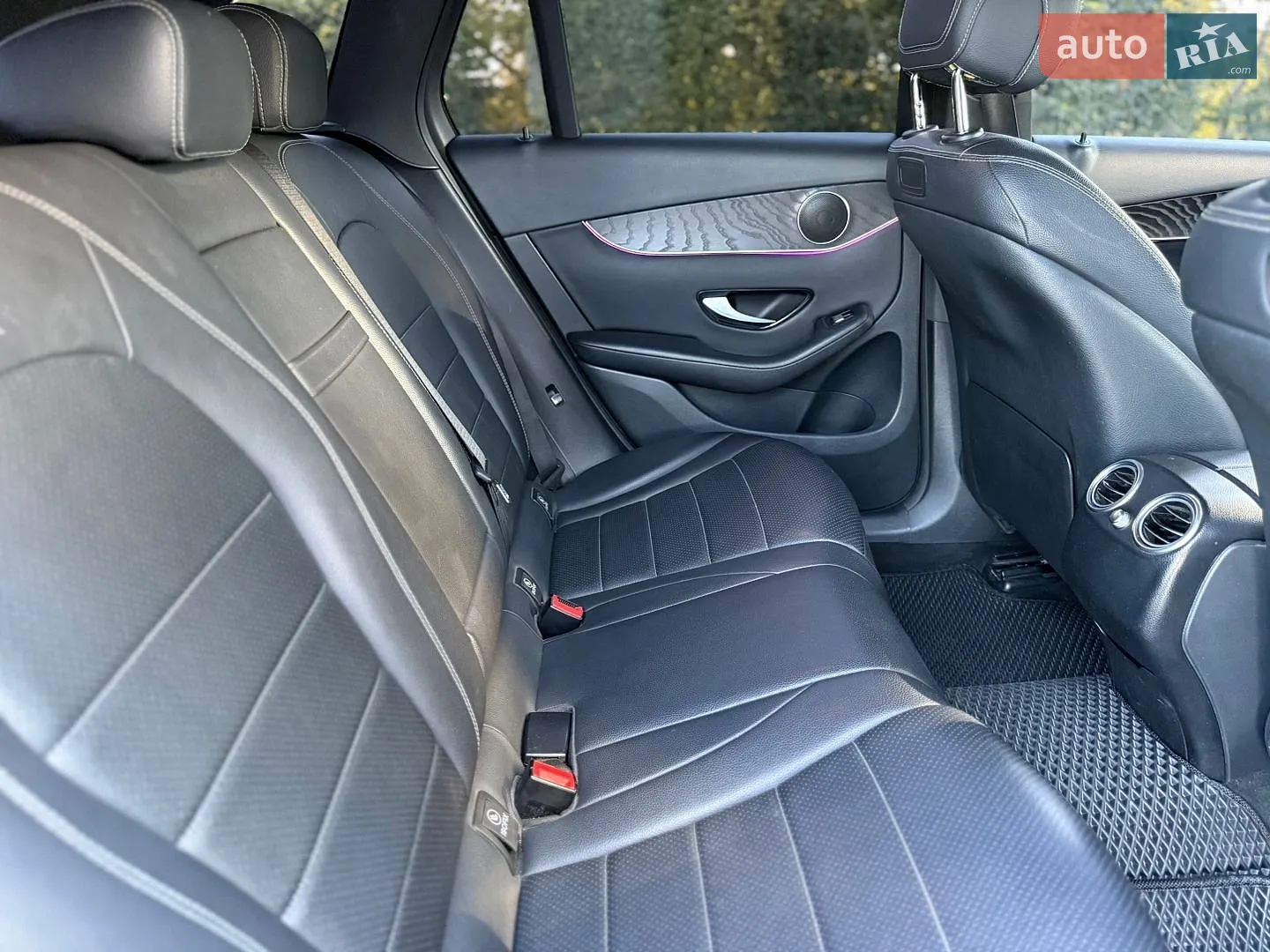 2018 Mercedes-Benz GLC - мініатюра 15